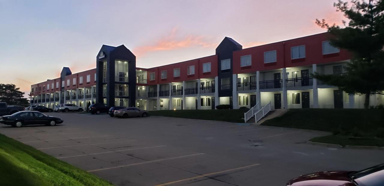 Days Inn By Wyndham West Des Moines - Clive Exterior photo